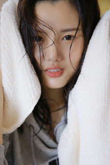 尹真怡